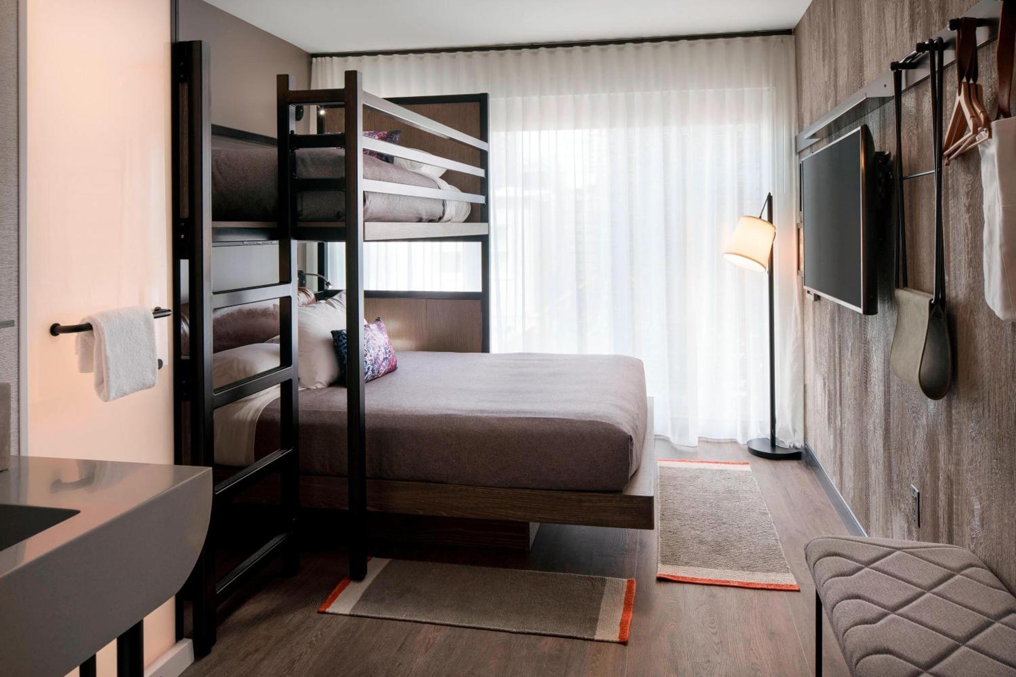Queen Room with Twin Bunk Bed,1578441677:JPEG