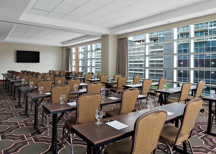 Home2 Suites By Hilton Chicago Mccormick Place